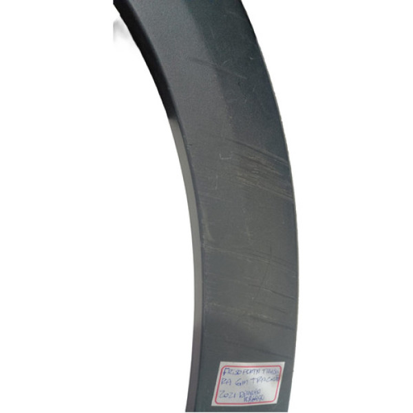 Moldura Roda Porta Traseira Direita Tracker 2023 Preto