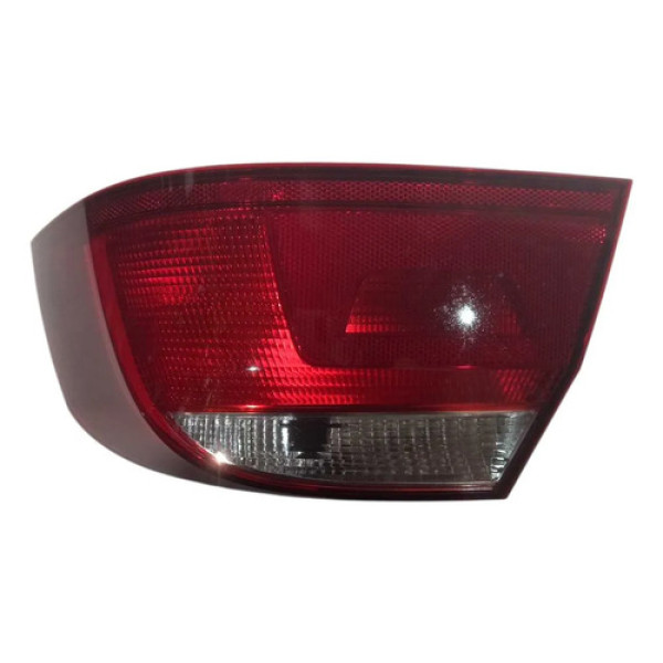 Lanterna Traseira Direita Vw Voyage G6 2013-2016 Direito/passageiro Vermelho