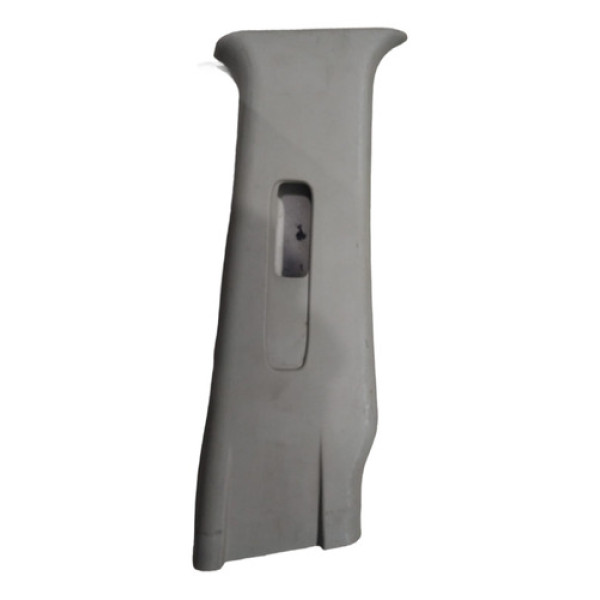 Moldura De Coluna Central Ld Superior Nissan Tida Prat 22