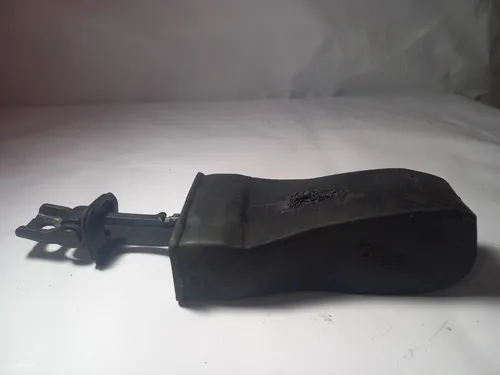 Limitador De Porta Traseira Esquerda Vw Jetta 2011/2018