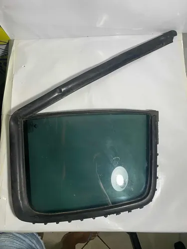 Vidro Fixo Traseiro Esquerdo Clio Renault 2001 Ate 2012