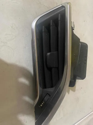 Difusor De Ar Lateral Esquerdo Peugeot 208 2015 A 2019