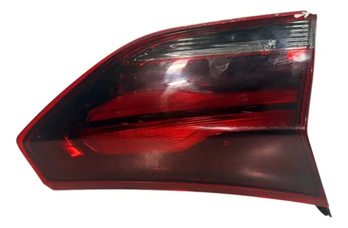 Lanterna Traseira Esquerda Chevrolet Tracker 2020-2024 Esquerdo/motorista Vermelho