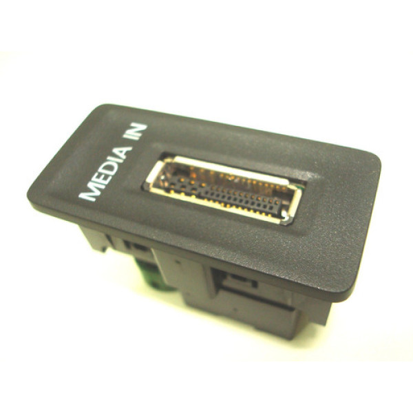 Conector Media In Volkswagen Golf 2015 Original 5g0035222a