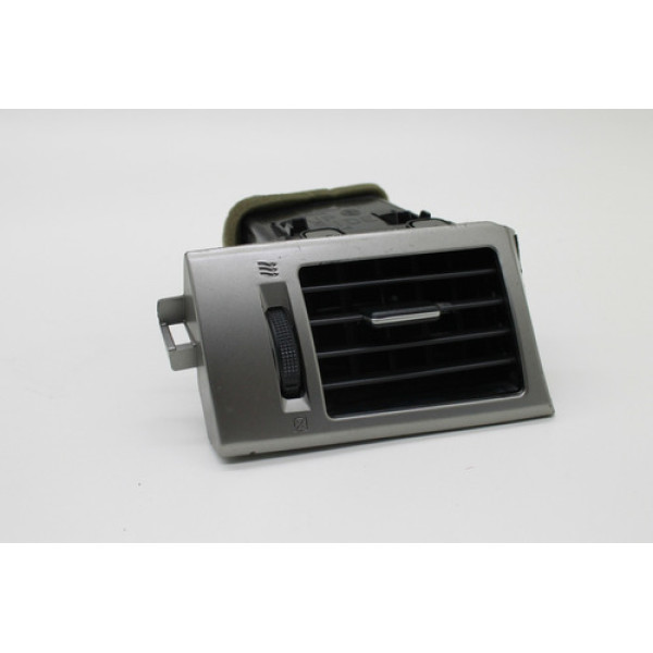 Difusor De Ar Nissan Tiida Lado Esquerdo E678 5162q100