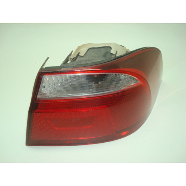 Lanterna Traseira Direita Vw Voyage G6 Msi 2014 5u5945098q