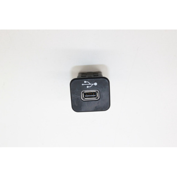 Entrada Usb Jeep Compass Renegade Fiat Toro 735600659