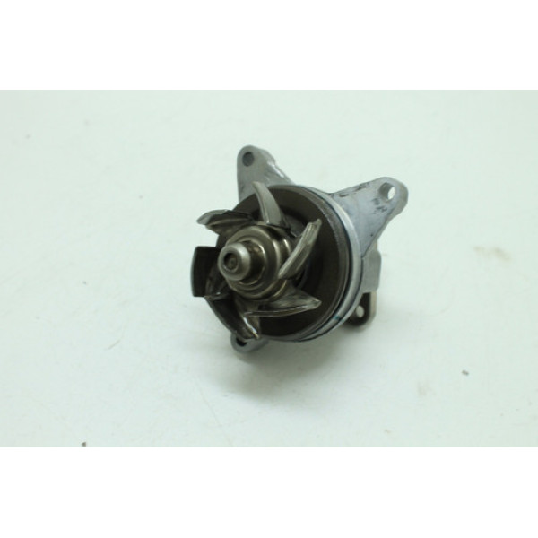 Bomba De Aguá Ford Focus 2.0 16v Powershift 2016