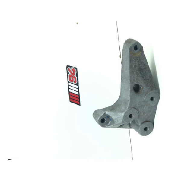 Adaptador Suporte Dianteiro Esquerdo Gm Astra 1997/05  C2263