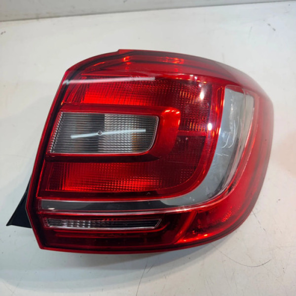 Lanterna Traseira Renault Sandero 2015 2018 Direita Original Direito/passageiro Vermelho