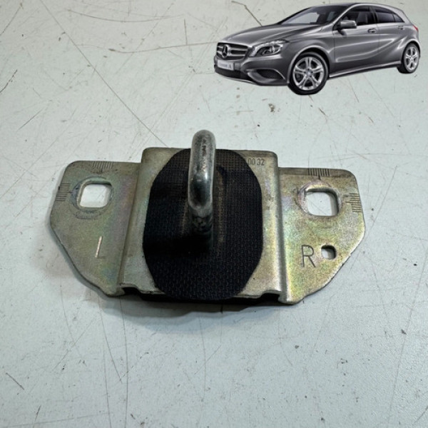 Batente Trava Tampa Traseira Mercedes A200 2014 A 2017 Preto