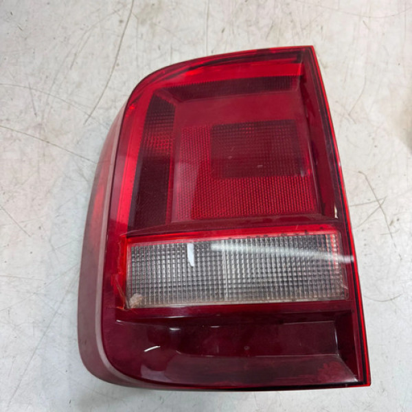 Lanterna Traseira Saveiro 2017 A 2019 Esquerda Com Detalhe Esquerdo/motorista Vermelho