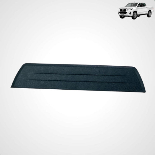 Soleira Pisante Traseira Interna Hilux 2016 2020 Direita Preto