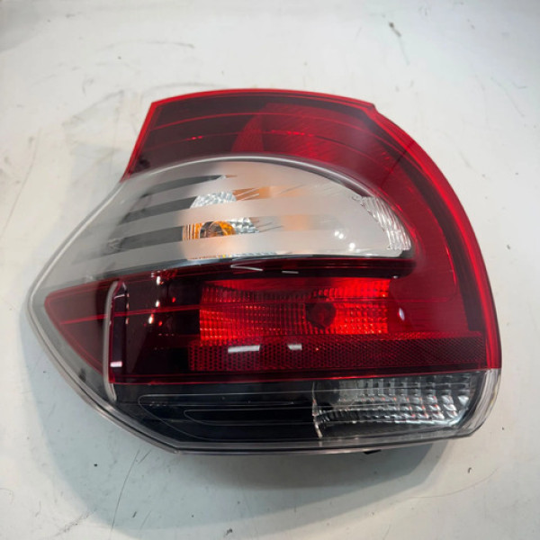 Lanterna Traseira Esquerda Fiat Mobi 2016 A 2022 Original Esquerdo/motorista Vermlho