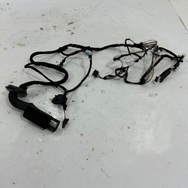 Chicote Tampa Traseira Bmw 120i 2.0 2014 2015 2016