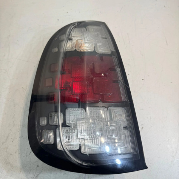 Lanterna Traseira Uno Attractive 2016 2020 Origina Esquerda Esquerdo/motorista Vermelho
