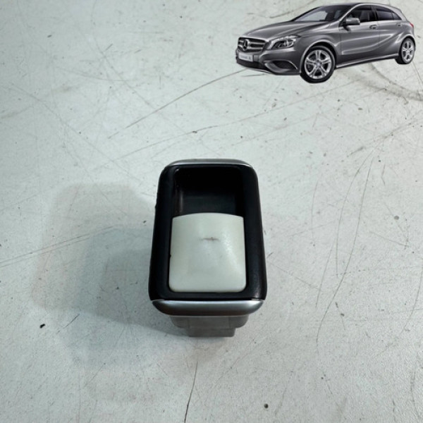 Botão Vidro Porta Dianteira Direita Mercedes A200 2014 2017