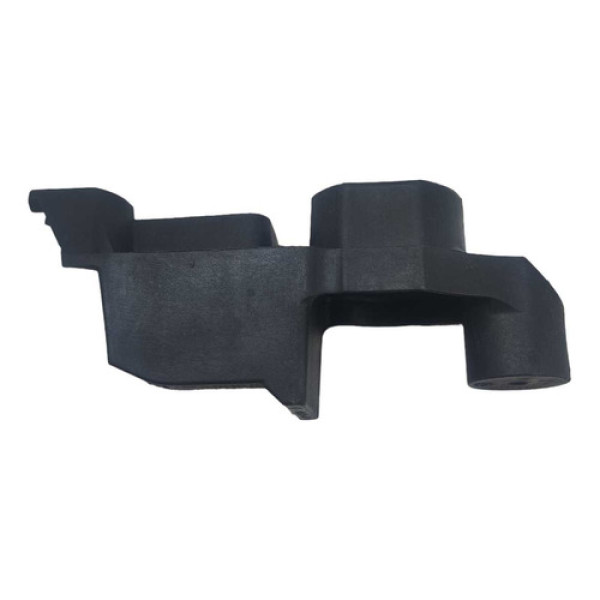 Guia Parachoque Traseiro Direito Peugeot 3008 2011 A 2014