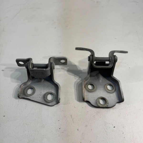 Dobradiça Porta Dianteira Direita Chery Qq 1.0 3cc 2015