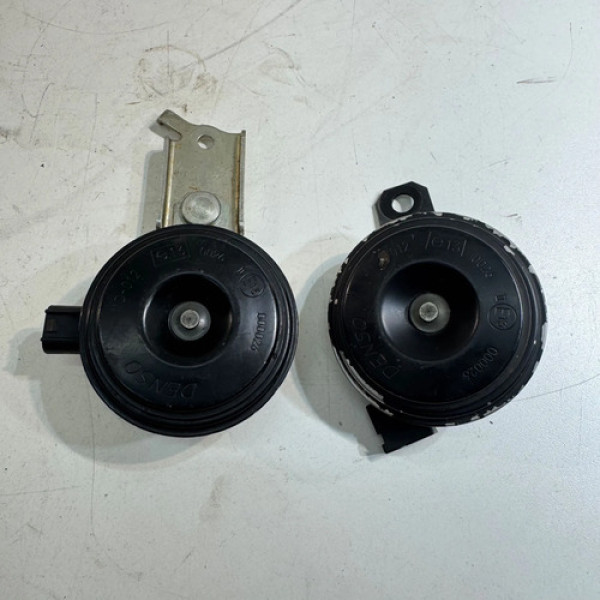 Buzina Toyota Yaris 1.5 2019 2020 2021 Par