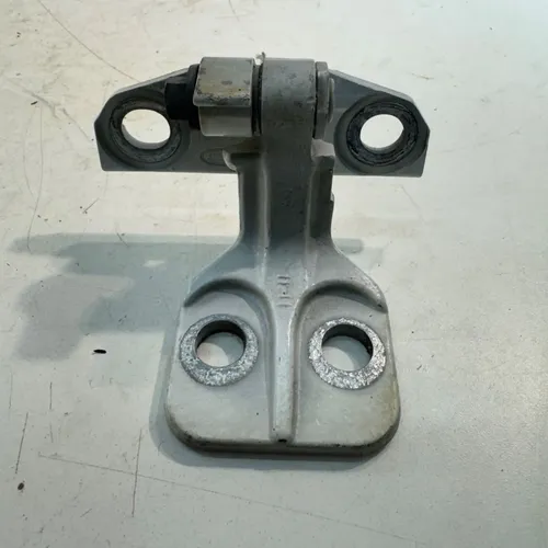 Dobradiça Porta Dianteira Esquerda Evoque 2012 A 2015