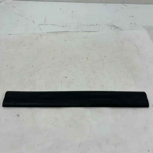 Soleira Dianteira Esquerda Bmw 120i 2016 2017 2018 Preto
