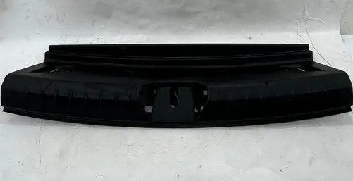 Acabamento Interno Tampa Traseira Bmw 120i 2016 a 2018