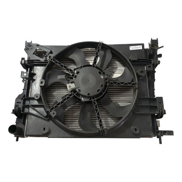 Kit Radiador C/condensador Duster 1.6 2015 A 2019 C/detalhe Preto