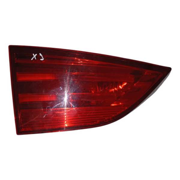 Lanterna Tampa Traseira Esquerda Bmw X1 2012 Esquerdo/motorista Vermelho