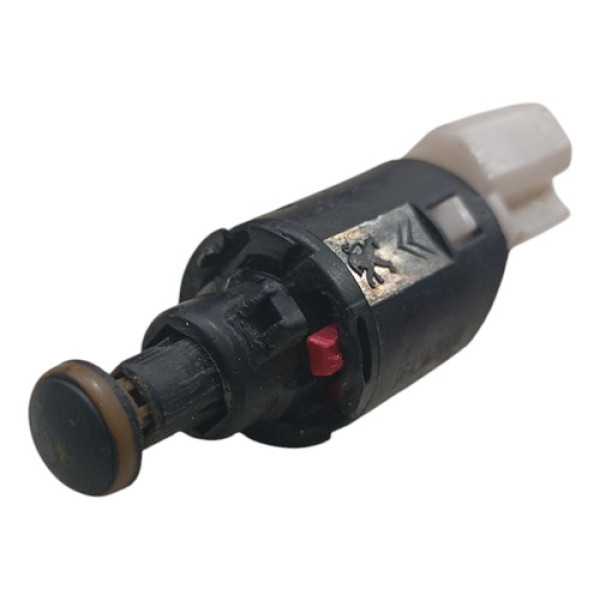 Interruptor Da Luz Do Freio Citroenc3 2013 A 2015 9643478880