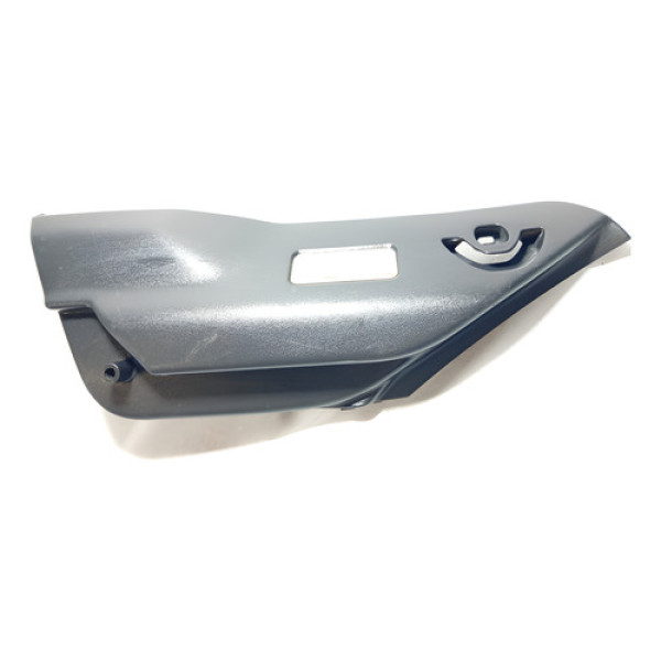 Acabamento Lateral Esq.porta Malas Peugeot 208 2014 82211414 Preto