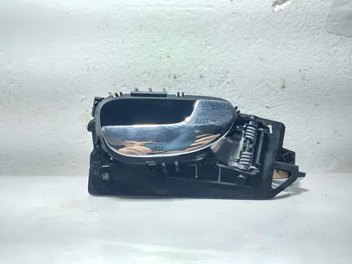 Maçaneta Interna Dianteira Direita Peugeot 307 2096/10 Dianteira