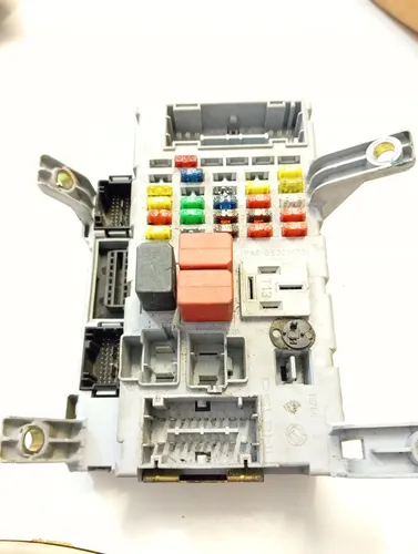 Caixa  Fusível Bsi C/body Fiat Palio/siena 1.6 2000 15345183
