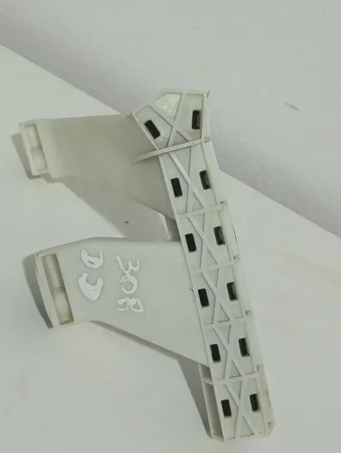 Guia Vidro Porta Dianteira Direita Peugeot 308 2014 Thp