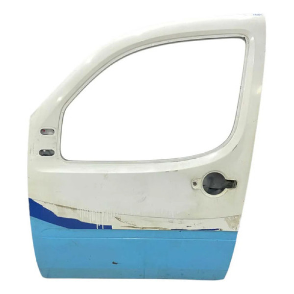 Porta Dianteira Esquerda Fiat Doblo 2010/2015 Detalhe Dianteira Esquerdo Branco