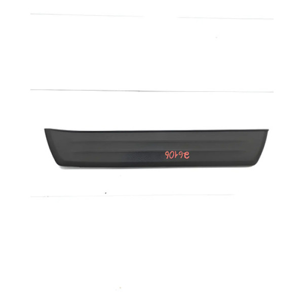Soleira Externa Porta Traseira Direita Toyota Hilux 16/23 Preto