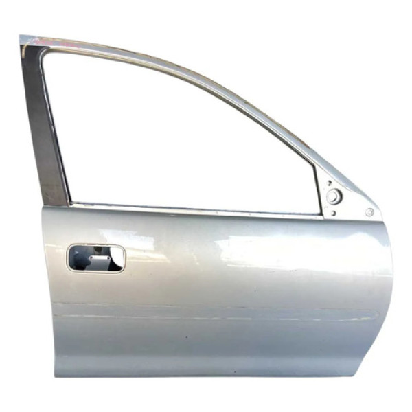 Porta Dianteira Direita Corsa 2000/2012 Com Detalhe     4482 Dianteira Direita Prateado
