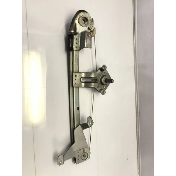 Máquina De Vidro Manual Porta Traseira Dir Celta 2002/2014