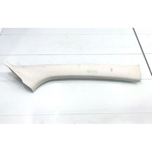 Moldura Direita Coluna Para-brisa Peugeot 2008 2015/2021