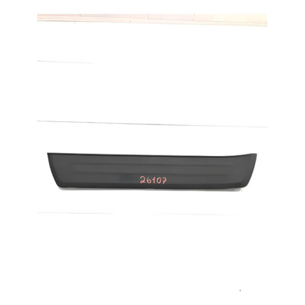 Soleira Externa Porta Traseira Esquerda Toyota Hilux 16/23 Preto