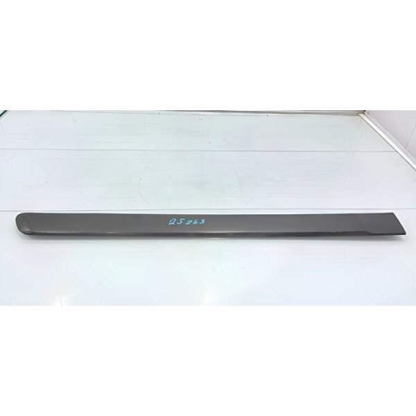 Friso Carro Porta Traseira Direita Chevrolet Celta 2002/14 Preto