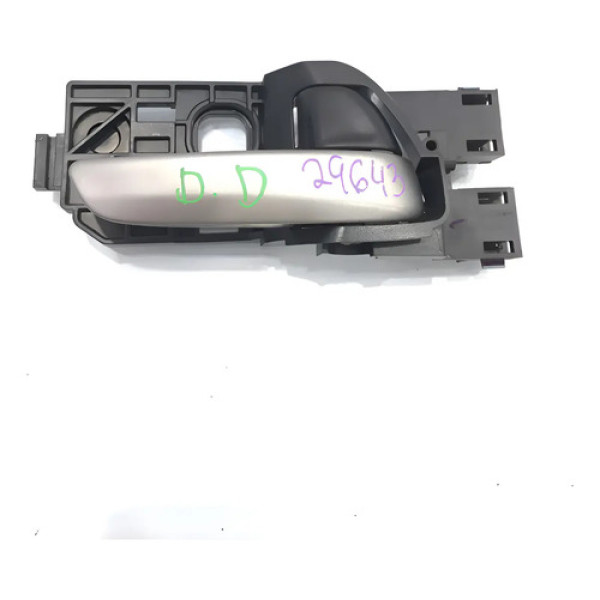 Maçaneta Interna Porta Dianteira Direita Honda Wrv 2017/2021 Dianteira