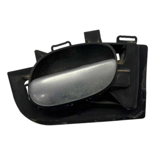 Maçaneta Interna Traseira Direita Peugeot 207 2009/12 24738 . Traseira