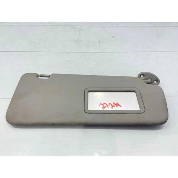 Quebra-sol Lado Direito Toyota Etios 2014/2021