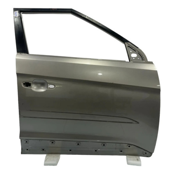 Porta Dianteira Direita Hyundai Creta 2017/2021 Dianteira Direito Champanhe