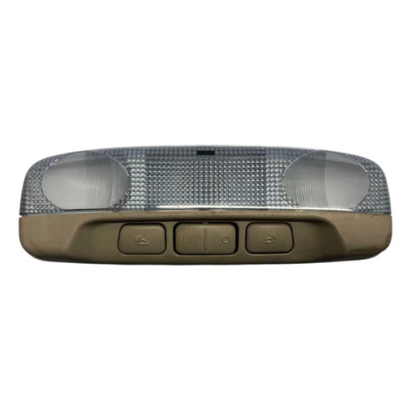 Luz Cortesia Ford New Fiesta 2016 11349