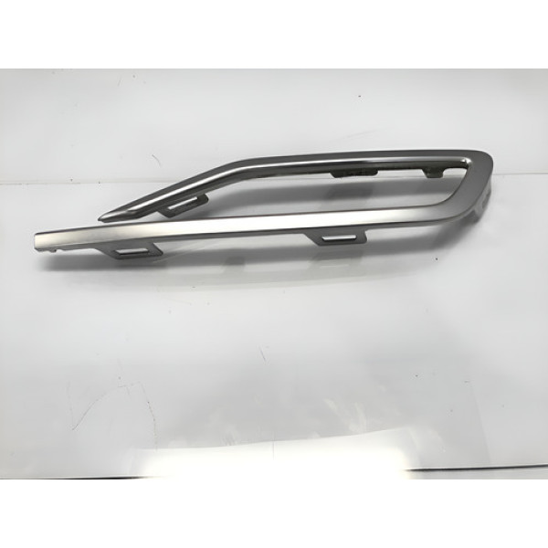 Moldura Refletor Olho De Gato Esquerdo Vw Nivus 2020/2023 Prateado