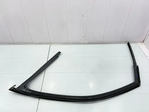 Borracha Canaleta Porta Dianteira Direita Vw Golf 2014/2021