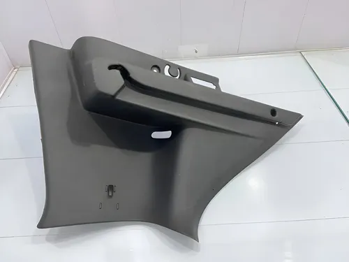 Suporte Esquerdo Tampão Bagagito Renault Sandero 2015/2020 Preto