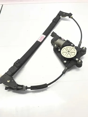 Máquina De Vidro Dianteiro Direito Fiat Palio Essence 09/13